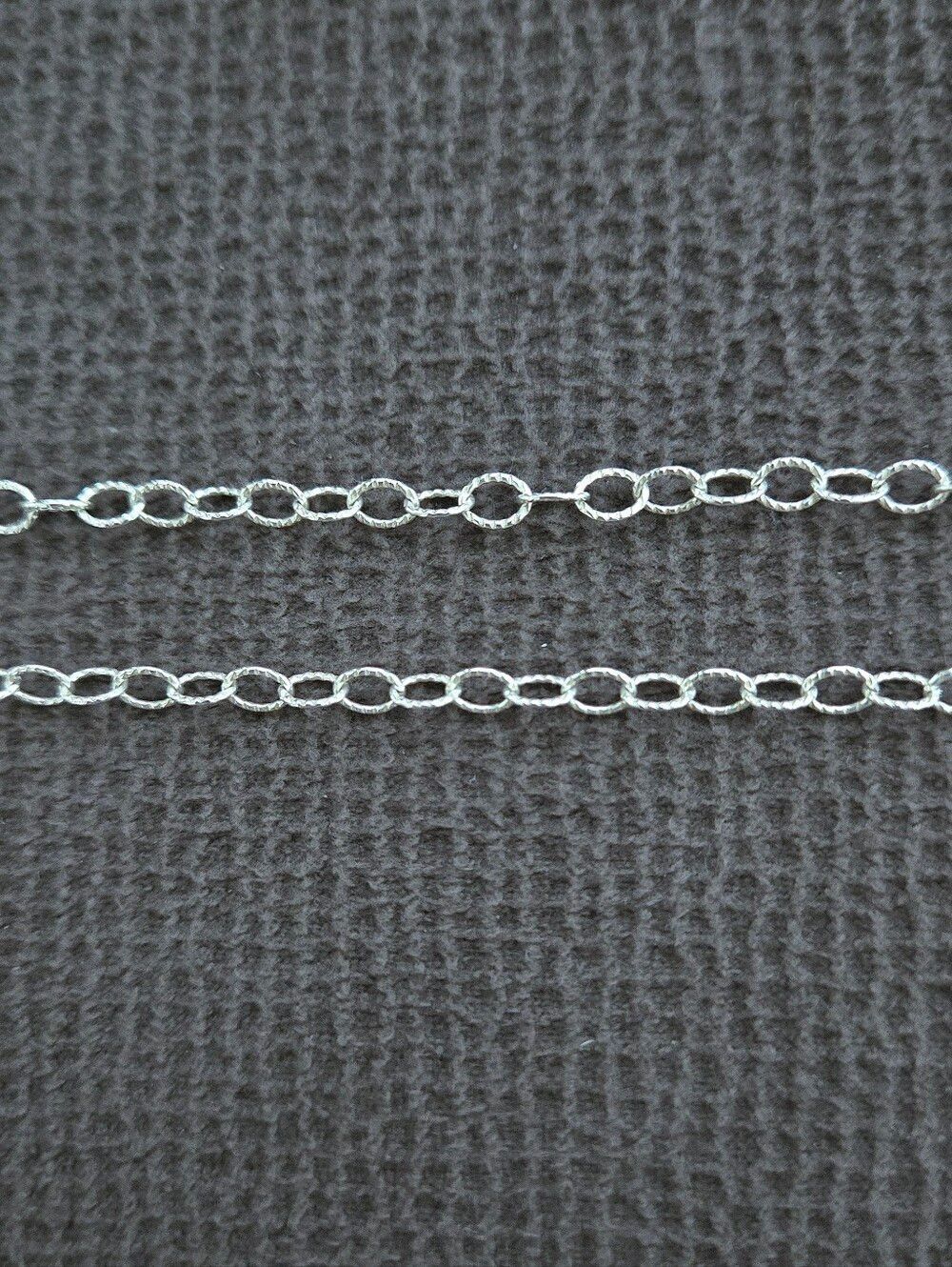 Silver🤍 Stationary Open Circles⭕️ Necklace - NWOT - Picture 12 of 15